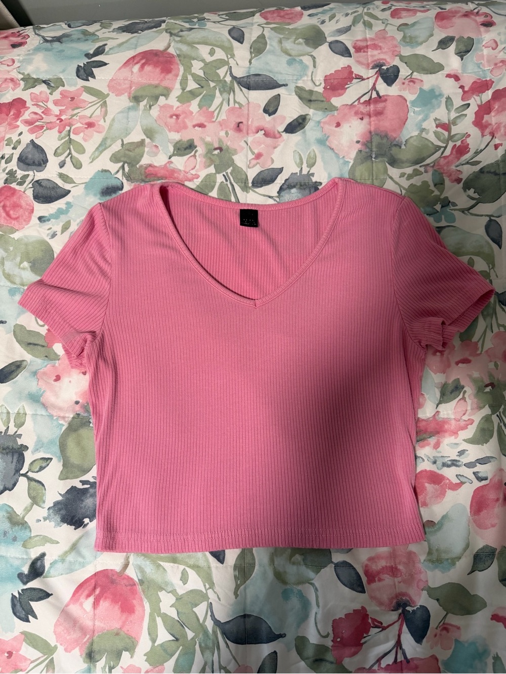 SHEIN Pink Ribbed V-Neck Crop Top